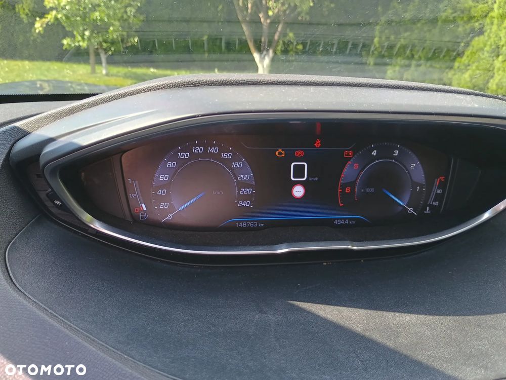 Peugeot 3008 1.5 BlueHDi Allure S&S - 2