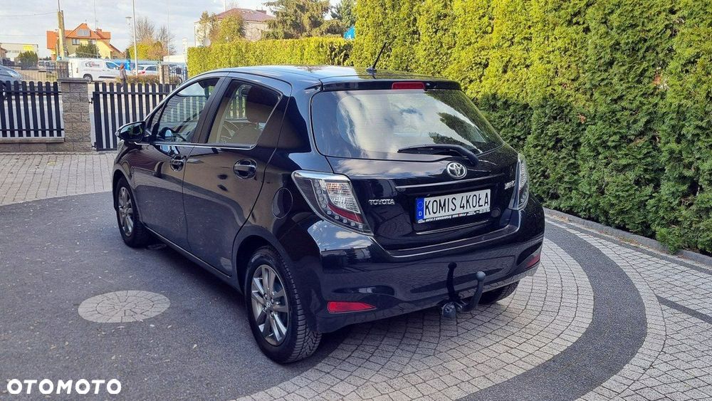 Toyota Yaris - 4
