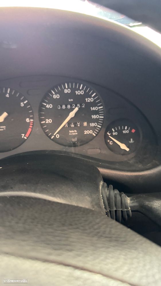 Opel Corsa 1.2 16V - 2