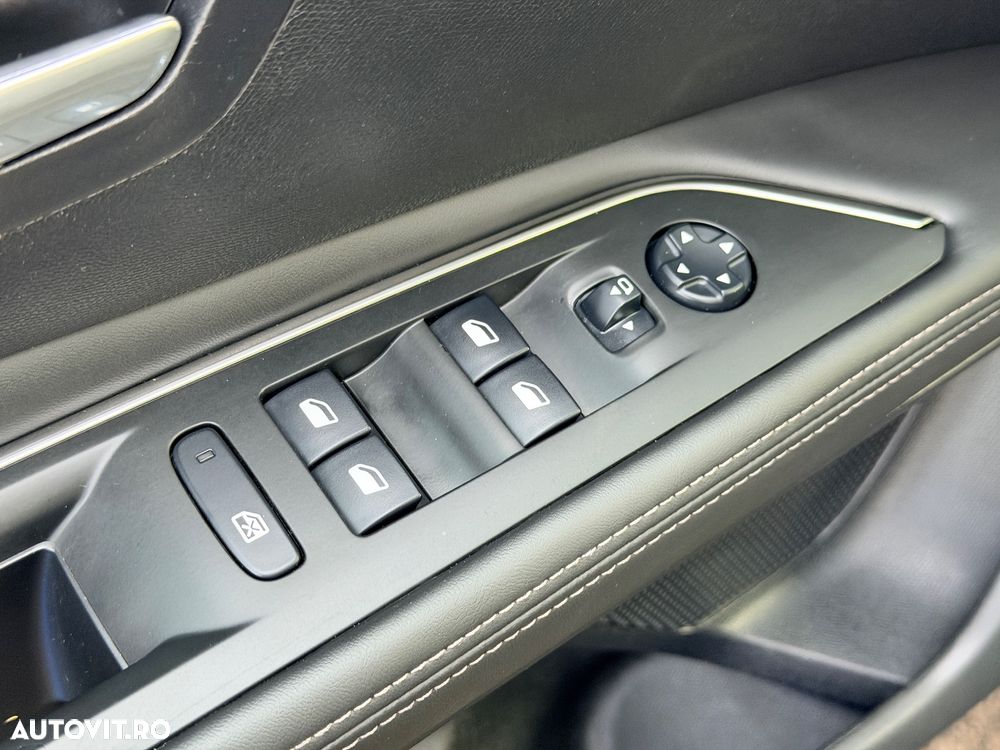 Peugeot 3008 PureTech 130 Stop & Start EAT6 Allure - 12