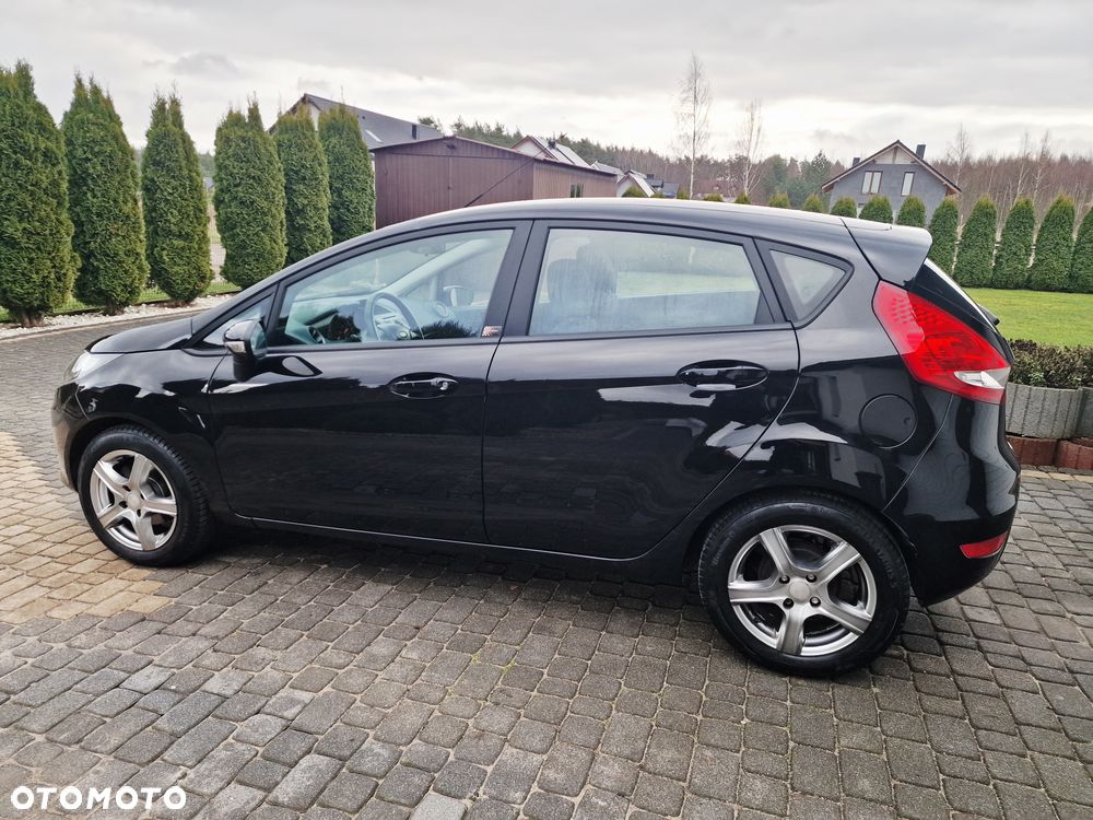 Ford Fiesta - 6