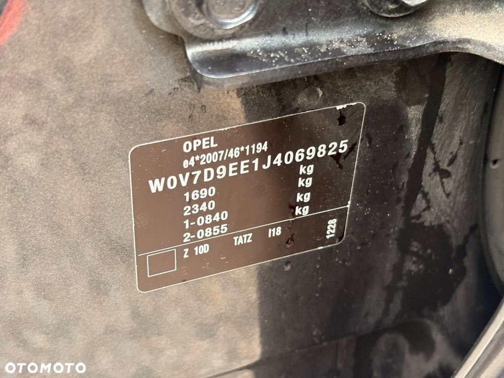 Opel Crossland X 1.2 Innovation - 23