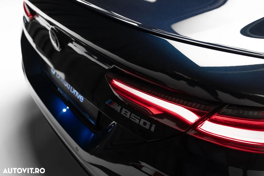 BMW M8 M850i xDrive AT - 14