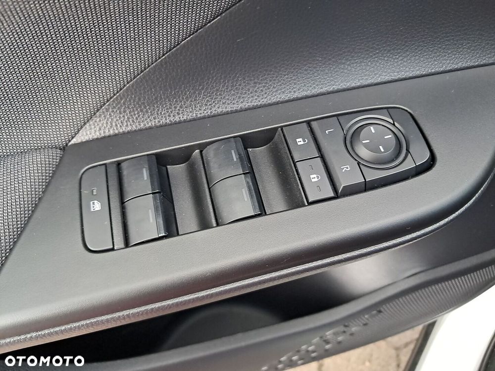 Toyota C-HR 1.8 Hybrid Comfort - 23