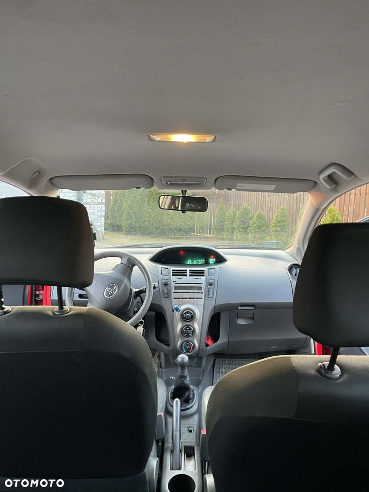 Toyota Yaris 1.0 Terra A/C - 10