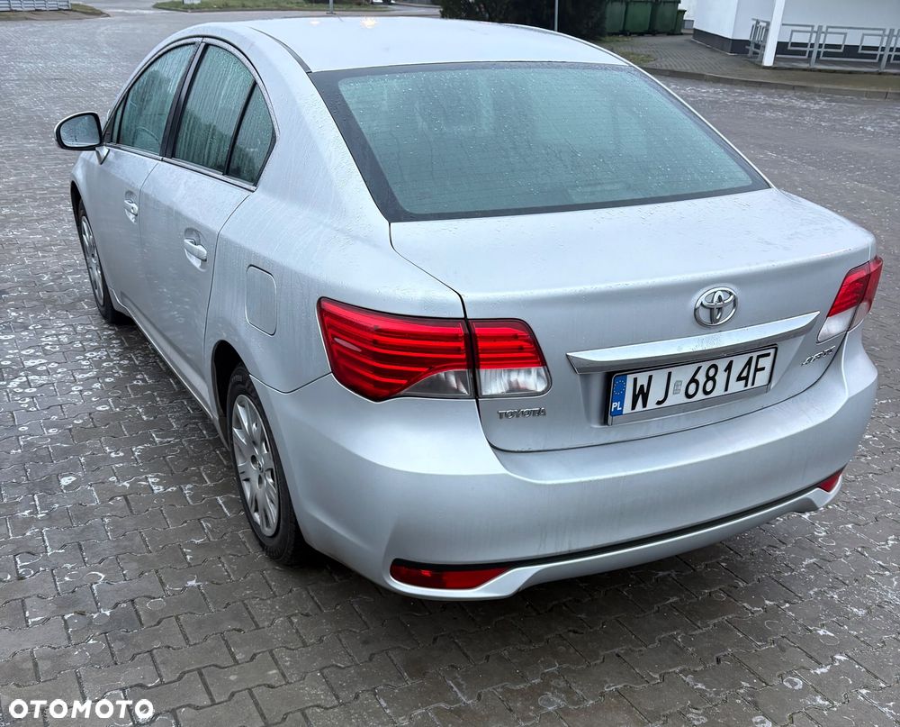 Toyota Avensis - 7