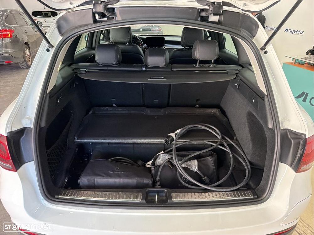 Mercedes-Benz GLC 300 e 4Matic - 11