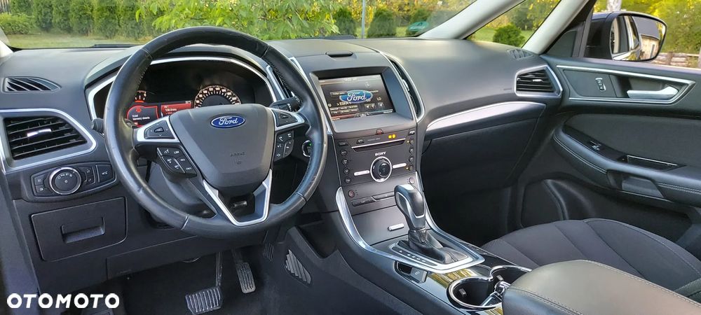 Ford S-Max - 21