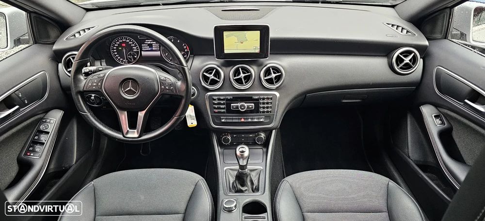 Mercedes-Benz A 180 (BlueEFFICIENCY) - 15