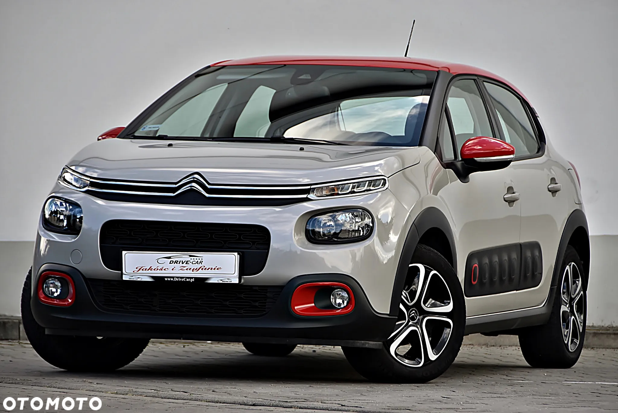 Citroën C3 1.2 PureTech Shine S&S EAT6 - 2