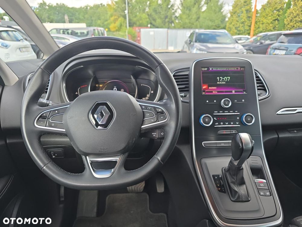 Renault Grand Scenic - 13