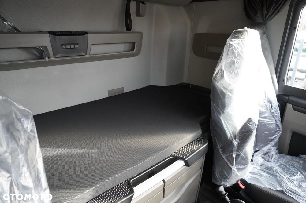 MAN TGX 26.400 / IGLOOCAR 20 palet / Carrier Supra 1250 Silent - 20