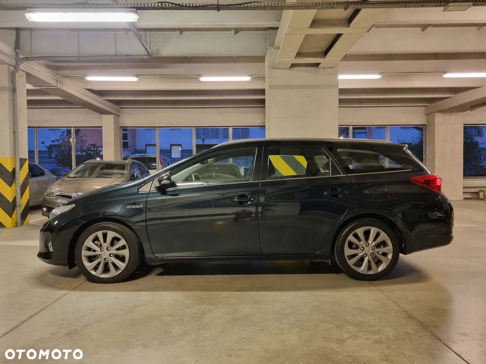 Toyota Auris - 1