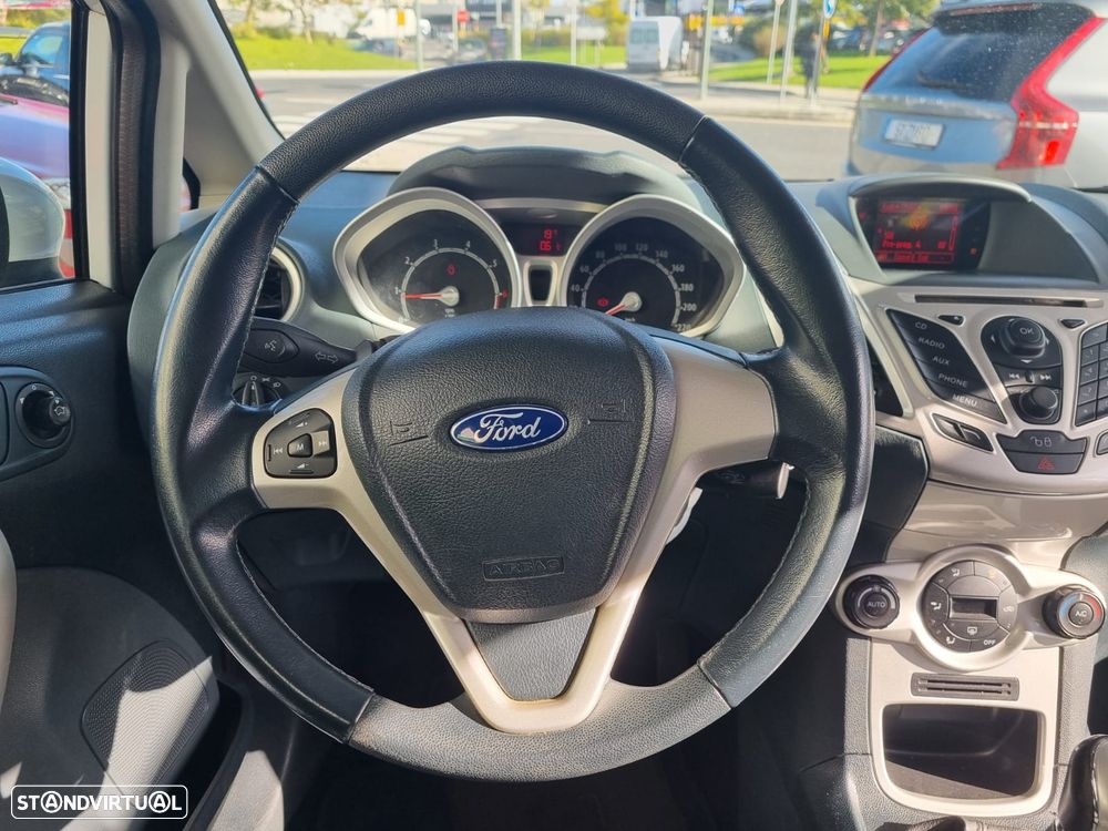 Ford Fiesta 1.25 Titanium - 22