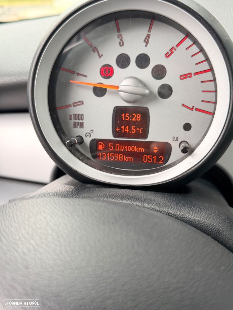 MINI 3 Portas One D - 11