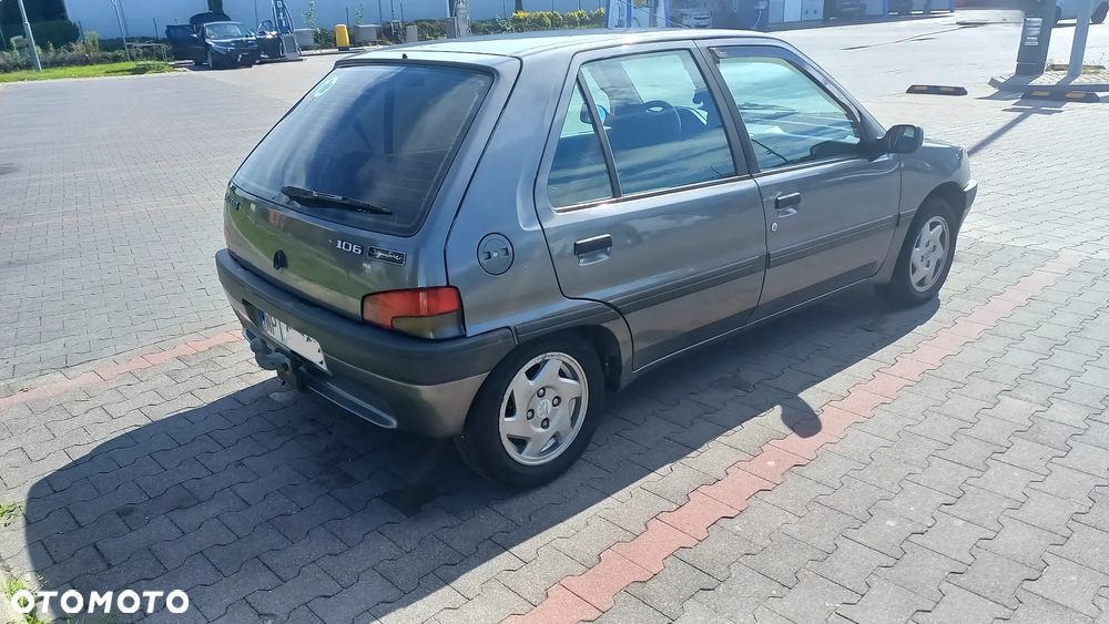 Peugeot 106 - 12