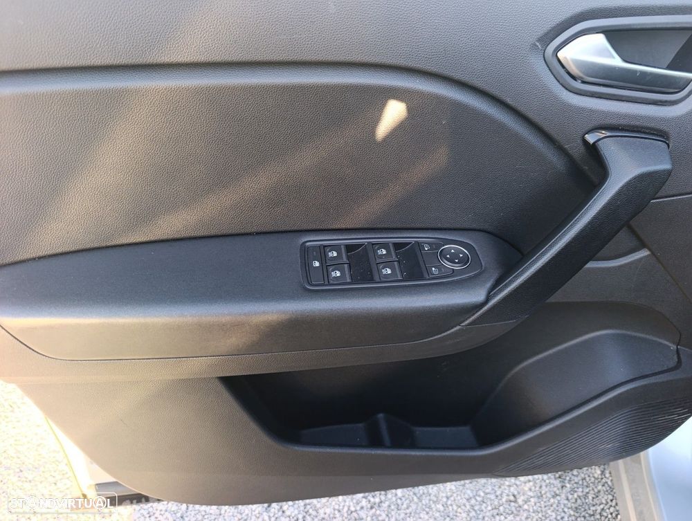 Renault Captur TCe 100 BUSINESS EDITION - 8