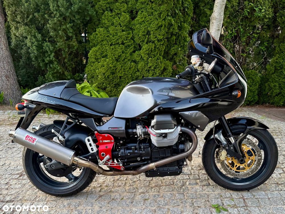 Moto Guzzi V11 - 11