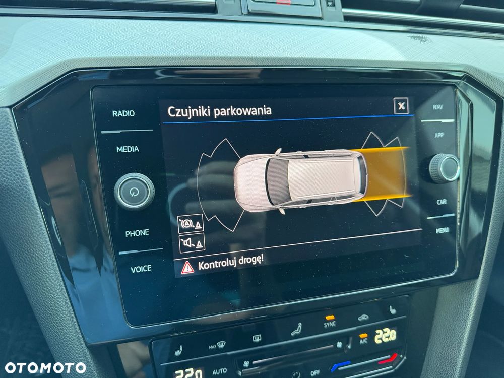 Volkswagen Passat 2.0 TSI Business DSG - 27