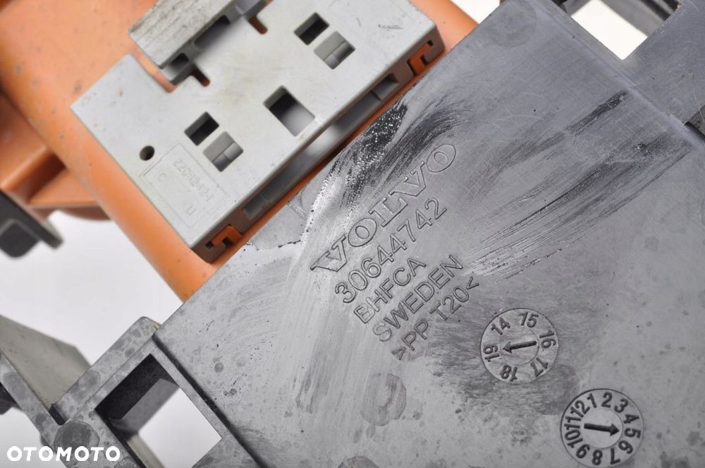 VOLVO XC90 T8 PRZEWODY 30644625 3226661 30644742 - 5