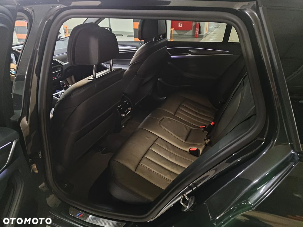 BMW Seria 5 520d xDrive - 21
