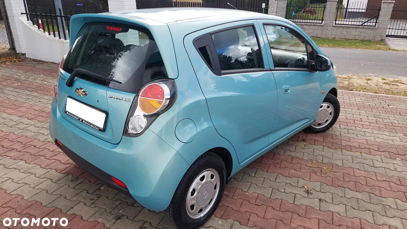 Chevrolet Spark - 4