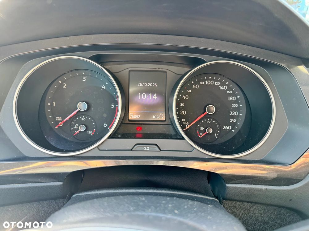 Volkswagen Tiguan - 9