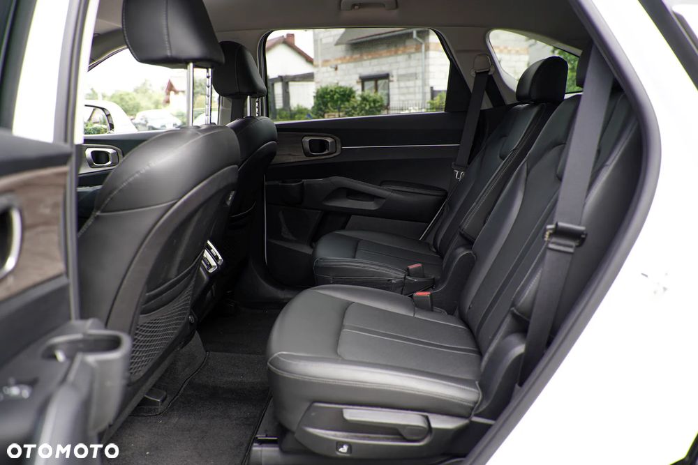 Kia Sorento - 16