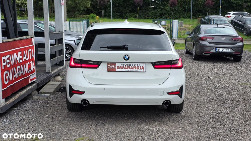 BMW Seria 3 318d - 33