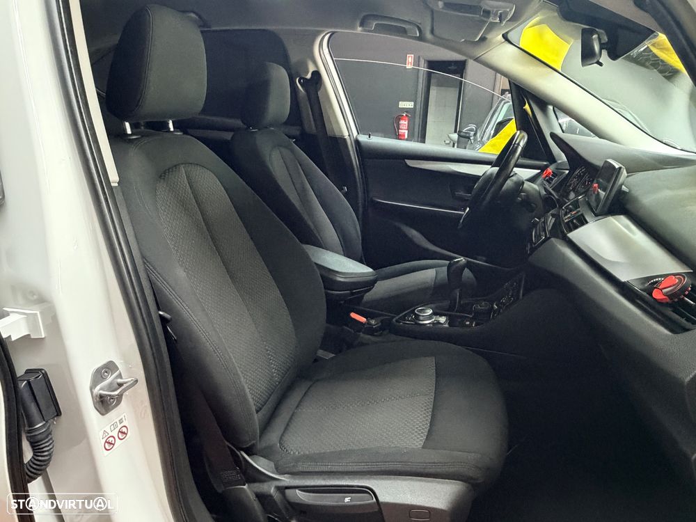 BMW 216 Active Tourer d Advantage - 30