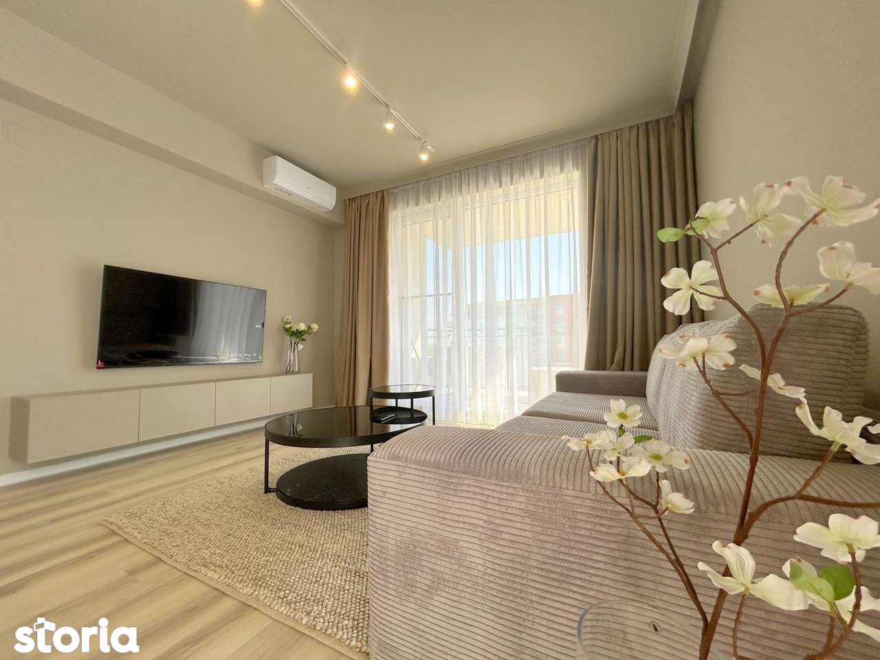 Apartament cu 2 camere  - Comision 0% - Imagine principală: 3/12