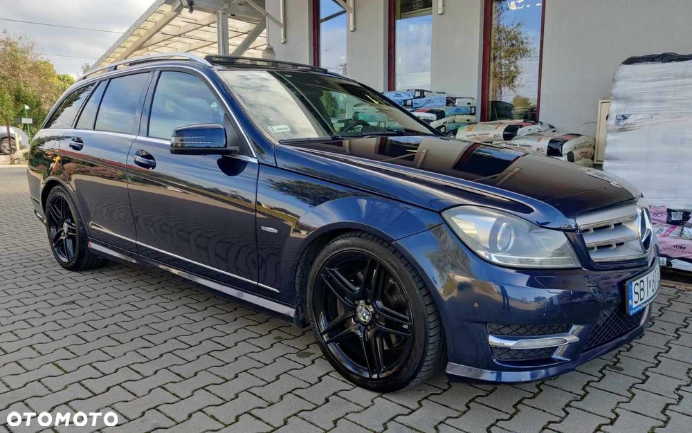 Mercedes-Benz Klasa C 300 CDI BlueEff 4-Matic Elegance - 1