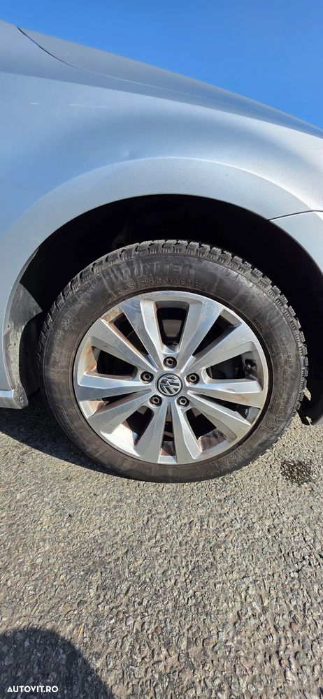 Volkswagen Golf 1.6 TDI BlueMotion Technology Lounge - 26