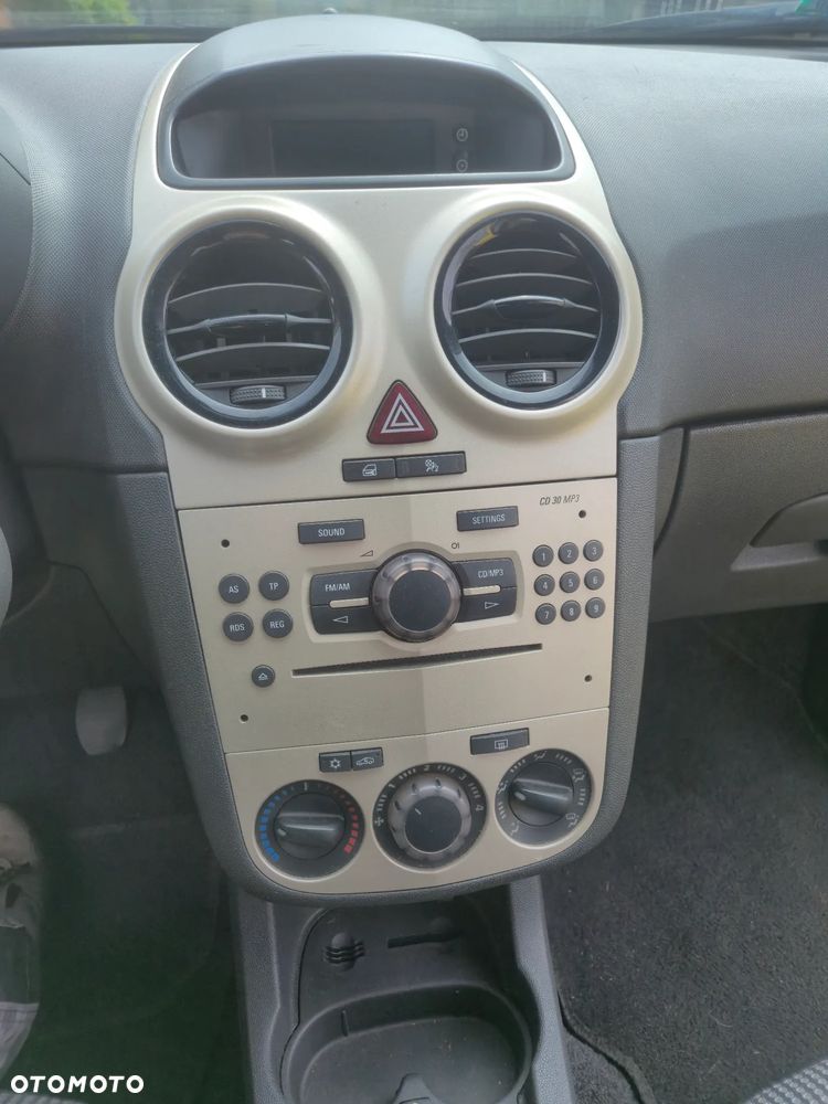 Opel Corsa - 6