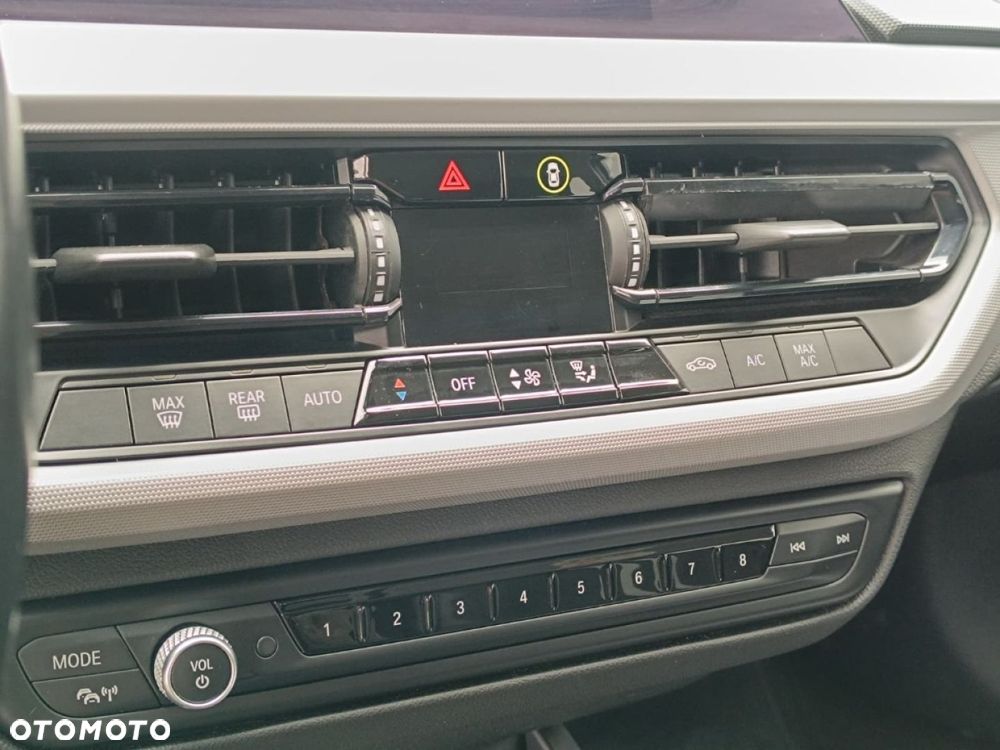 BMW Seria 1 - 27