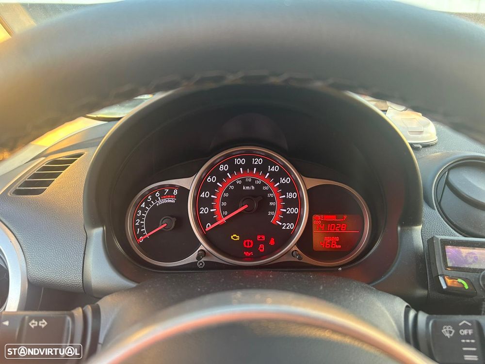 Mazda 2 1.3 MZR 90th Anniversary - 9