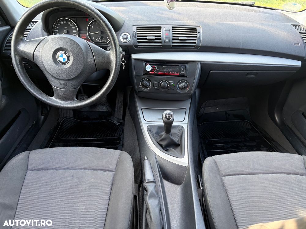 BMW Seria 1 116i - 5
