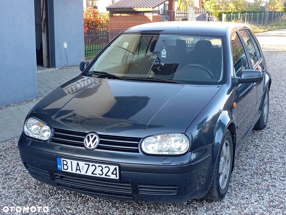 Volkswagen Golf - 3