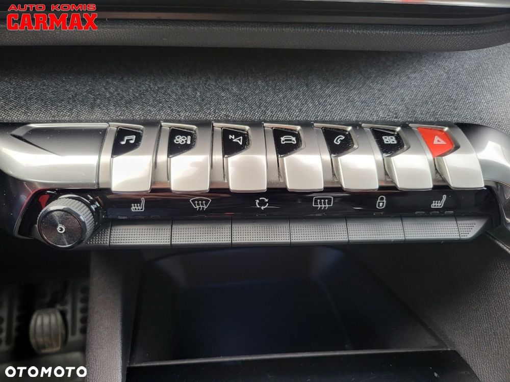 Peugeot 3008 1.6 BlueHDi Allure S&S - 22