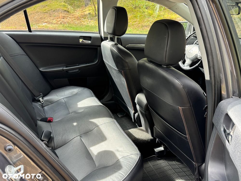Mitsubishi Lancer 1.8 Instyle NAVI CVT - 12
