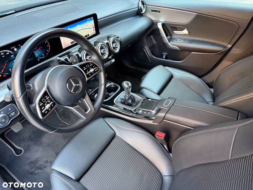 Mercedes-Benz CLA 180 - 13