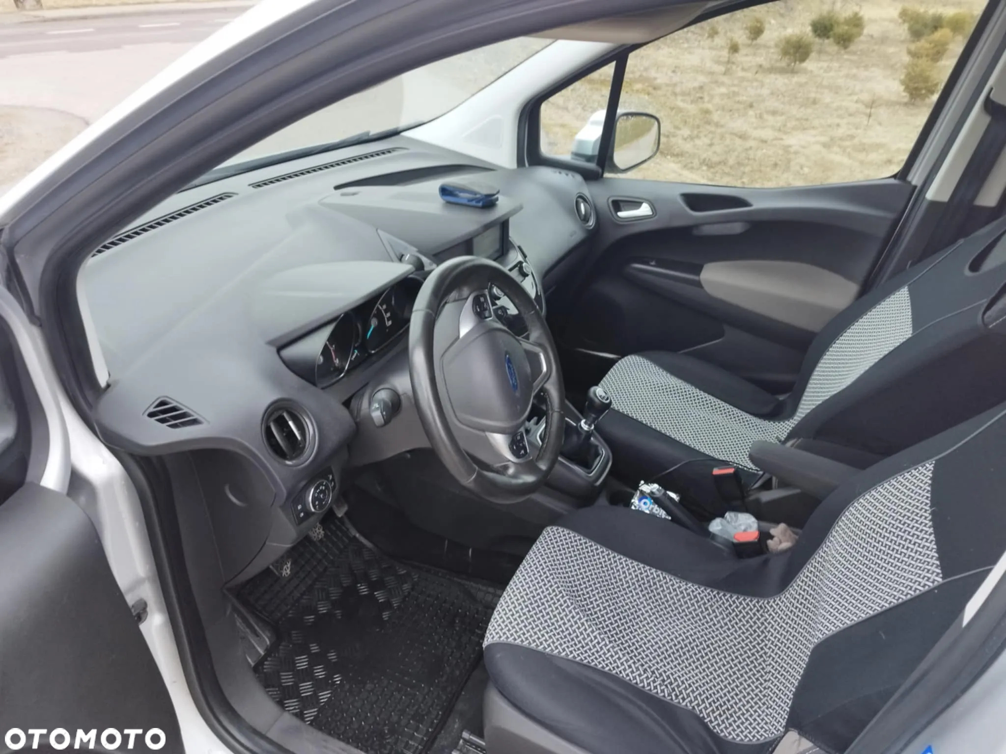 Ford Tourneo Courier 1.0 EcoBoost Titanium - 7