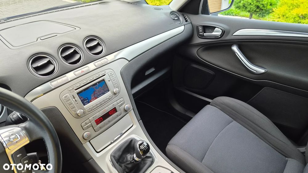 Ford S-Max 2.0 TDCi DPF Titanium - 22