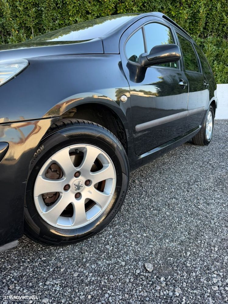 Peugeot 307 Break 1.4 16V Executive - 23