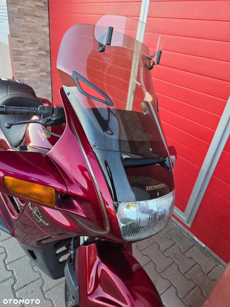 Honda ST - 11