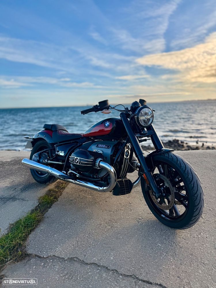 BMW R 18 Roland Sands - 1