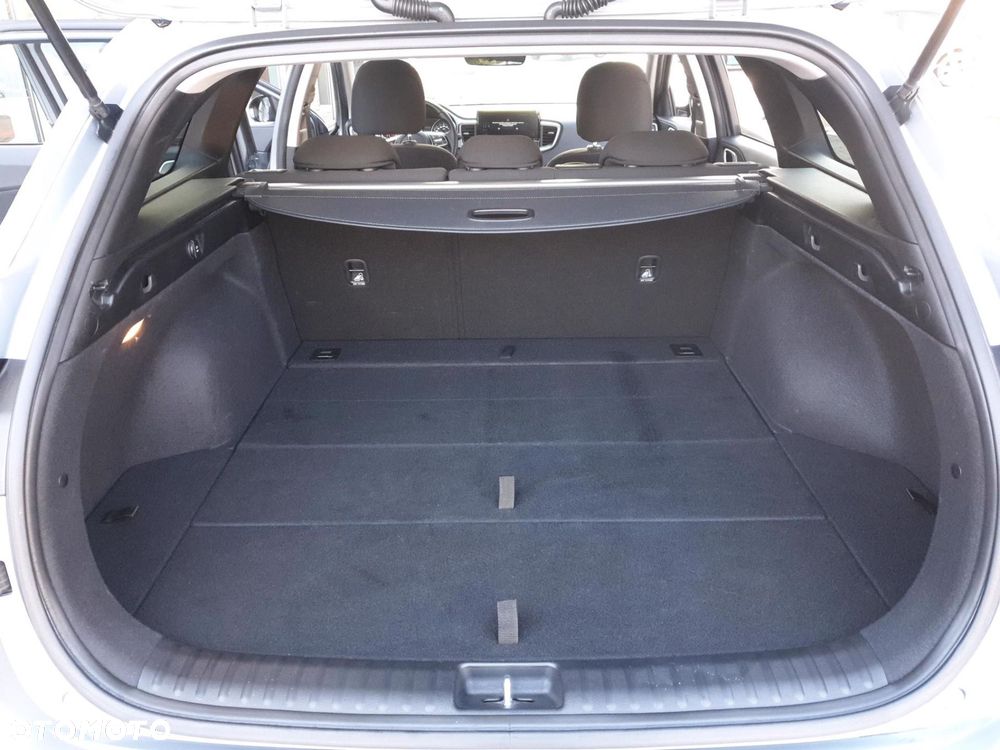 Kia Ceed 1.5 T-GDI M - 17