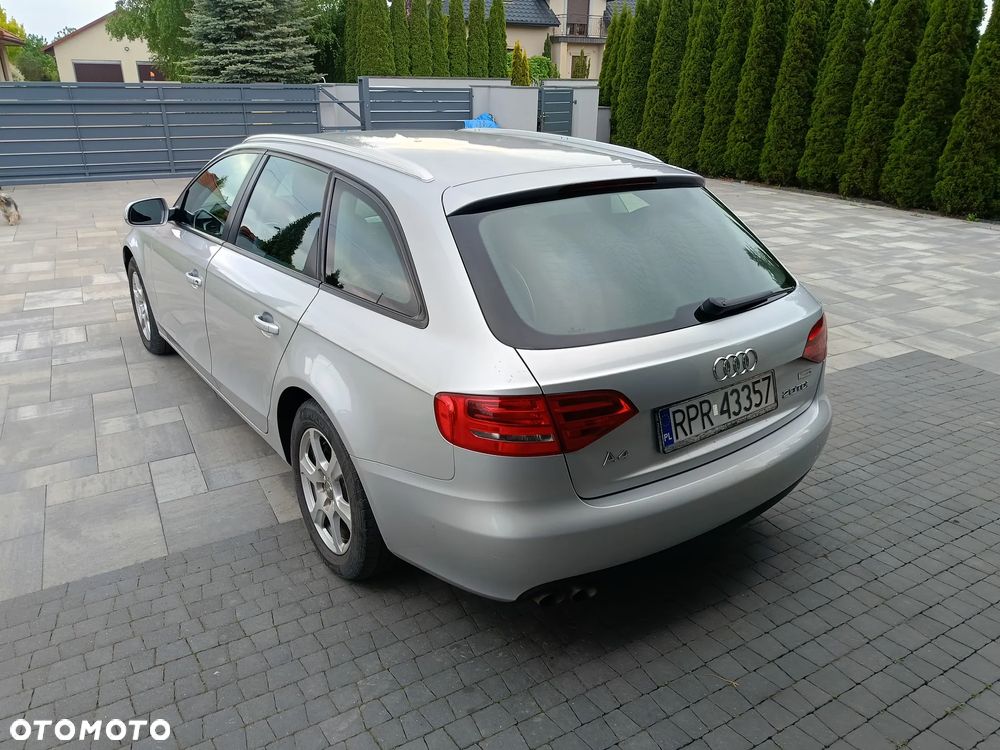 Audi A4 Avant 2.0 TDI DPF multitronic Ambiente - 11