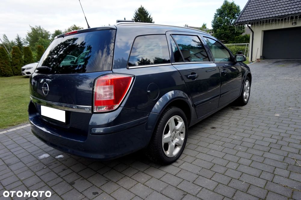 Opel Astra 1.6 Cosmo - 4
