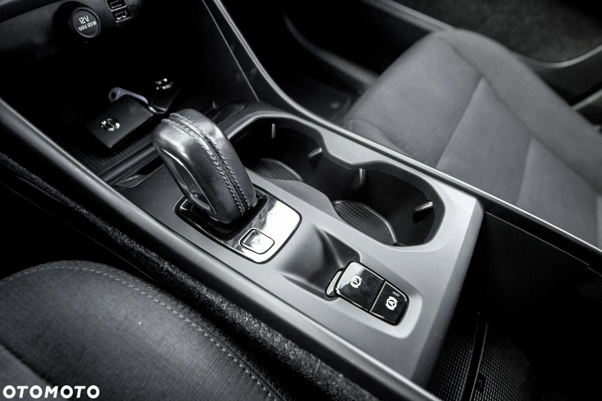 Volvo XC 40 - 28